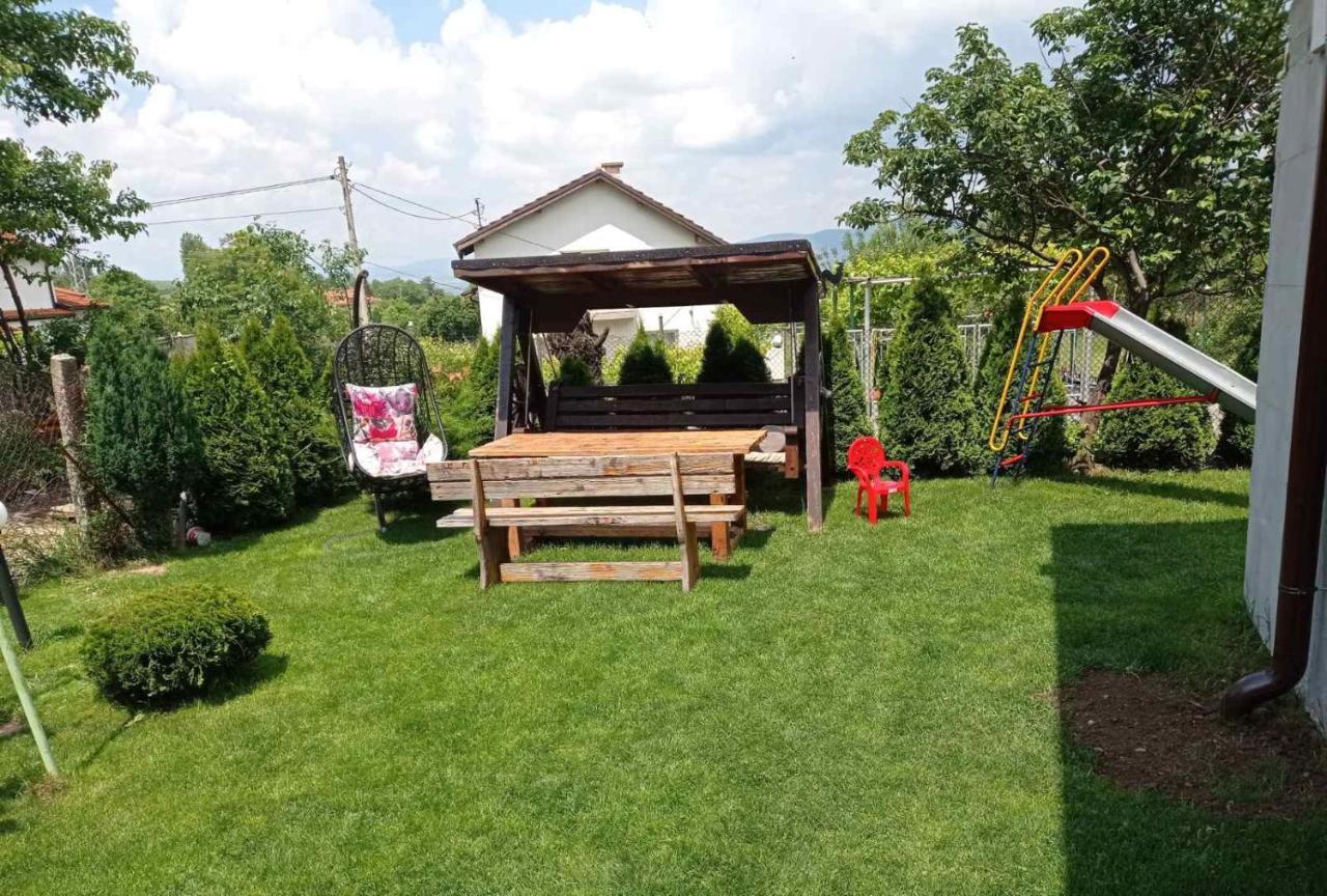 Семейна Къща Лазарови Sapareva Banya Exterior foto