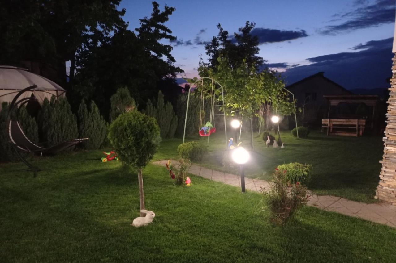 Семейна Къща Лазарови Sapareva Banya Exterior foto