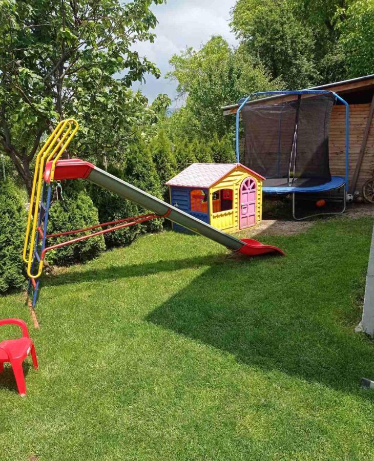 Семейна Къща Лазарови Sapareva Banya Exterior foto